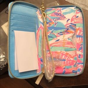 Lilly wristlet